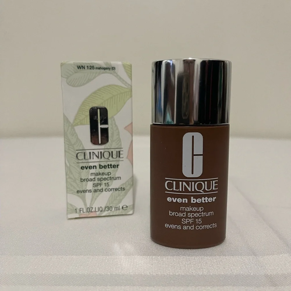 Clinique Even Better Makeup Broad Spectrum SPF 15 Evens&Corrects WN 125 mahogany